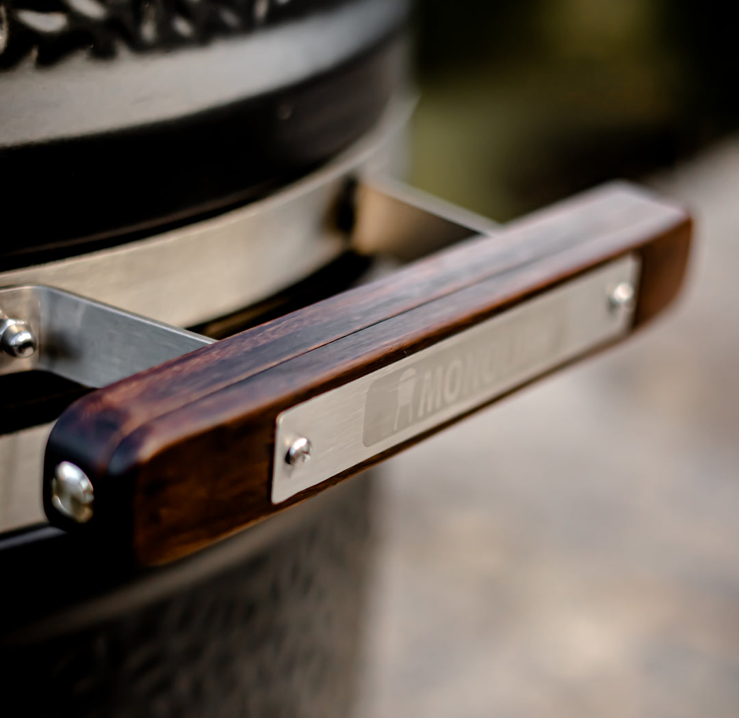 Monolith Avantgarde Le Chef Kamado Grill With Cart - Black Box BBQ