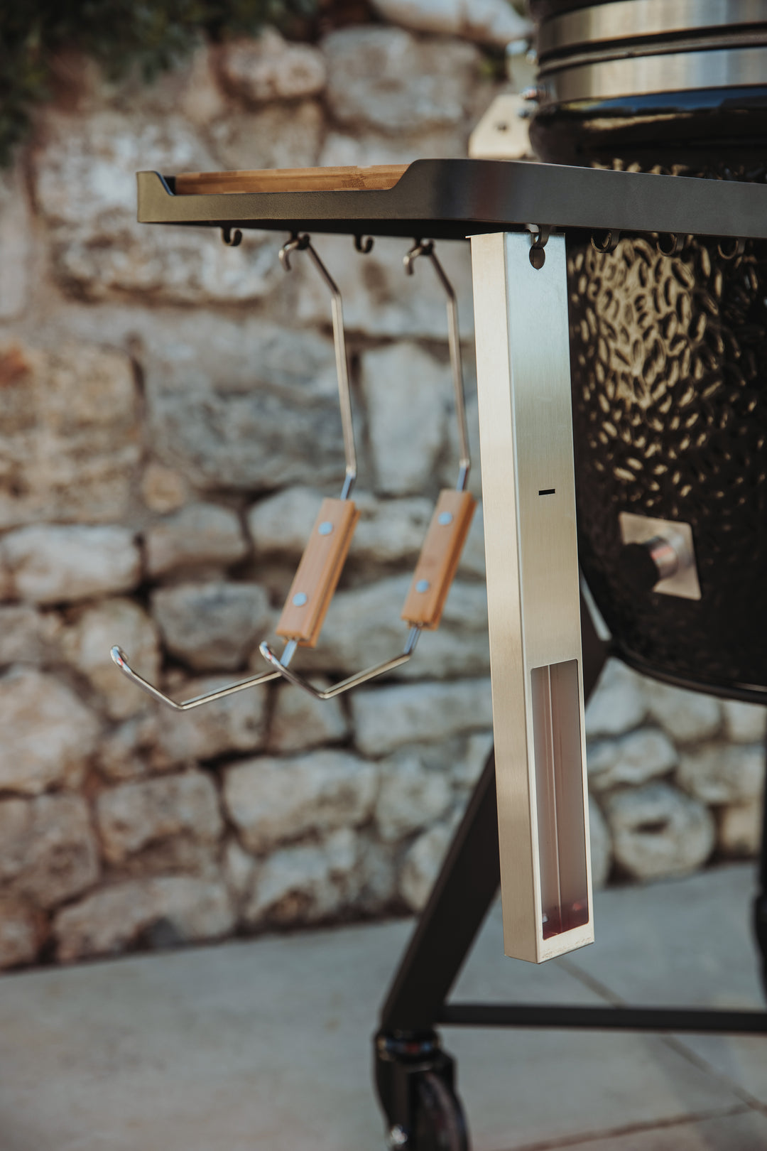 Monolith TWO 66 - Including Cart - Black Box BBQ