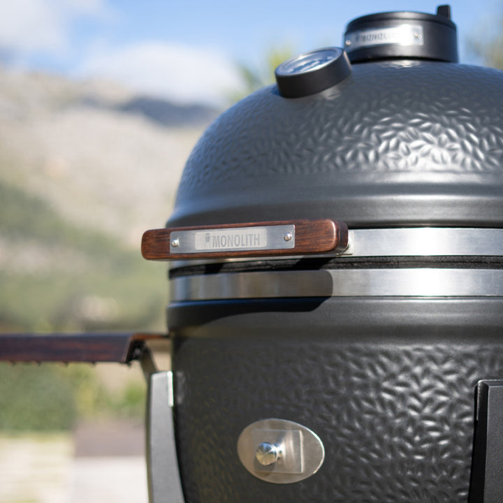 Monolith Avantgarde Classic Kamado Grill With Cart - Black Box BBQ