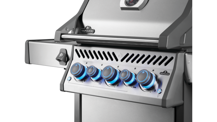 Napoleon Rogue PRO S 425 Gas BBQ - Black Box BBQ