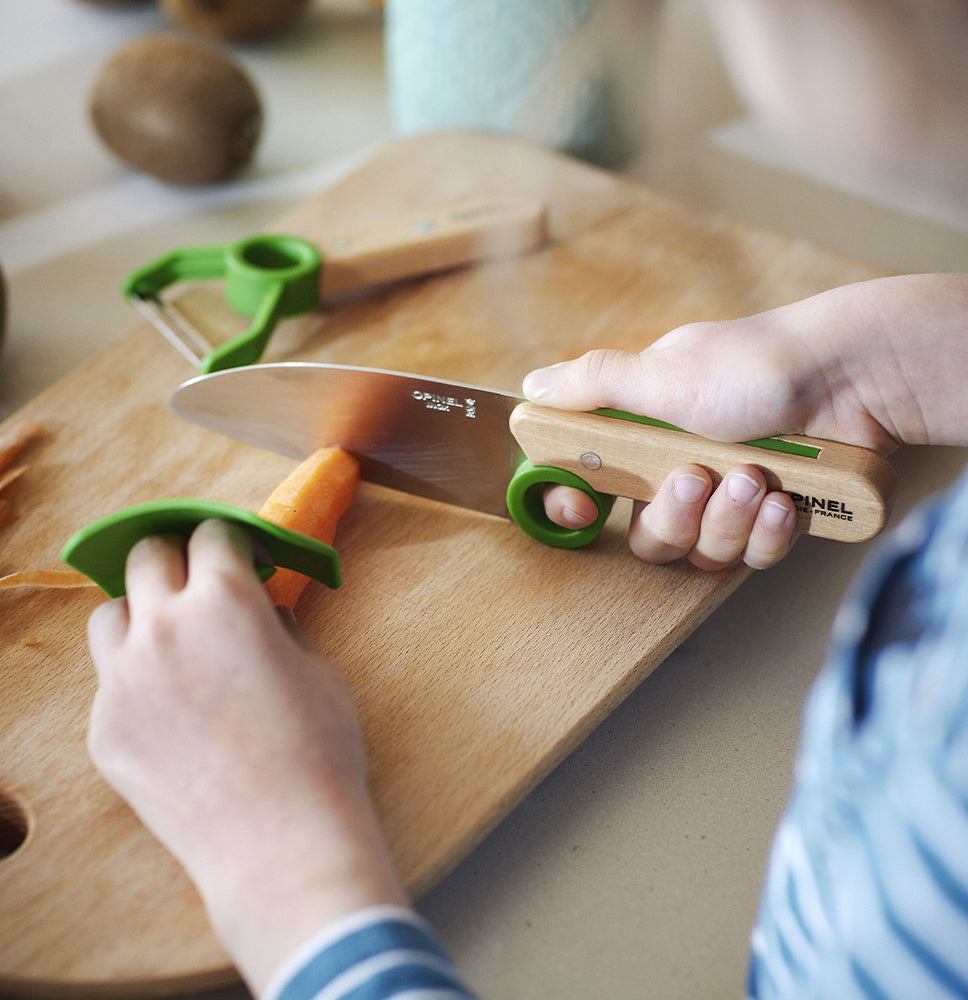 "Le Petit Chef" Children's Kitchen Set - Black Box BBQ