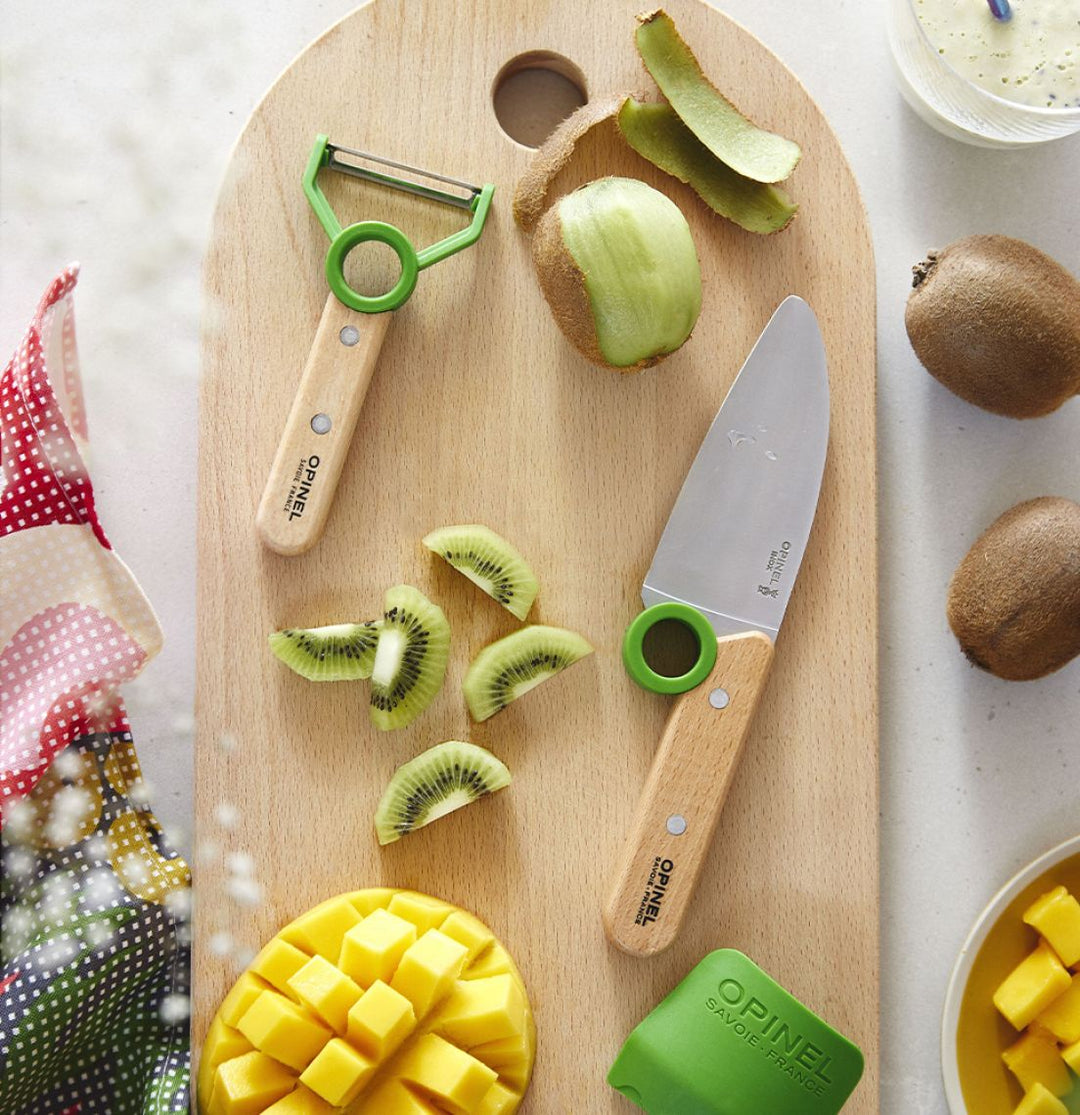 "Le Petit Chef" Children's Kitchen Set - Black Box BBQ