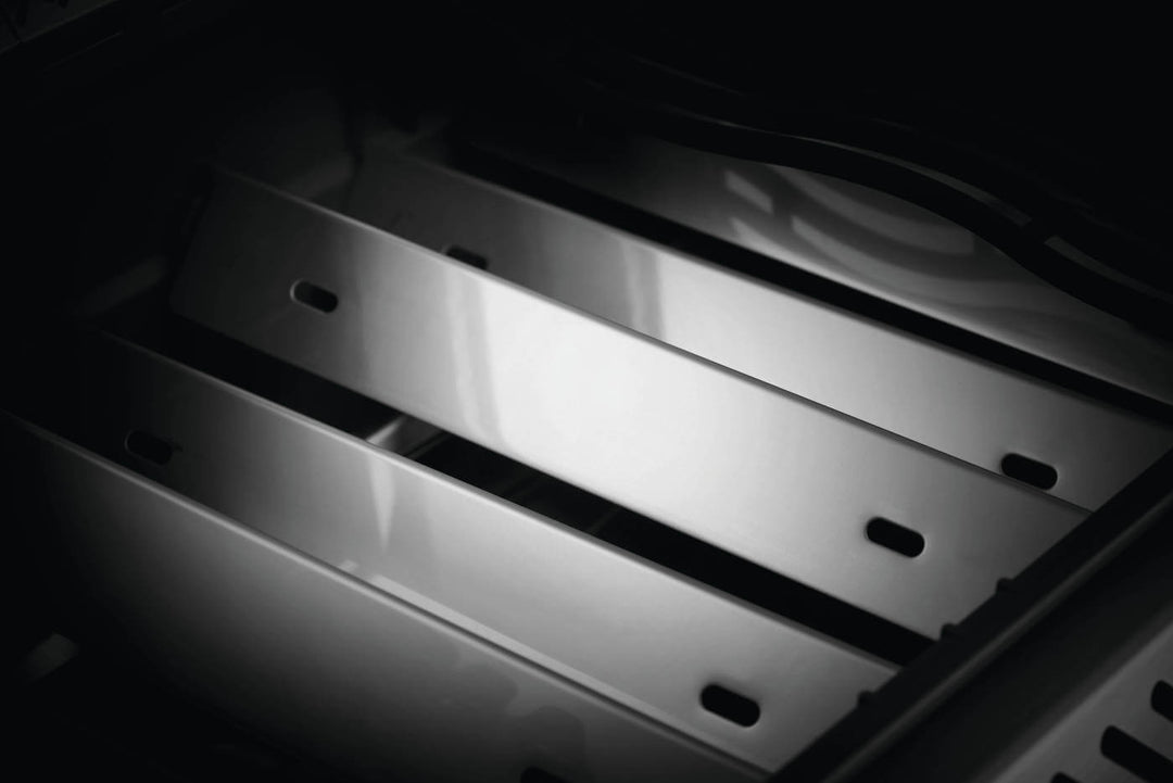 Napoleon Rogue® 525 - Black Box BBQ