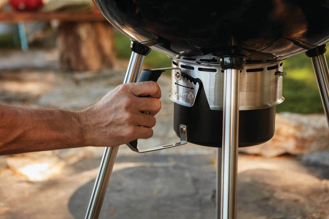 Napoleon Premium 22 Charcoal Kettle BBQ